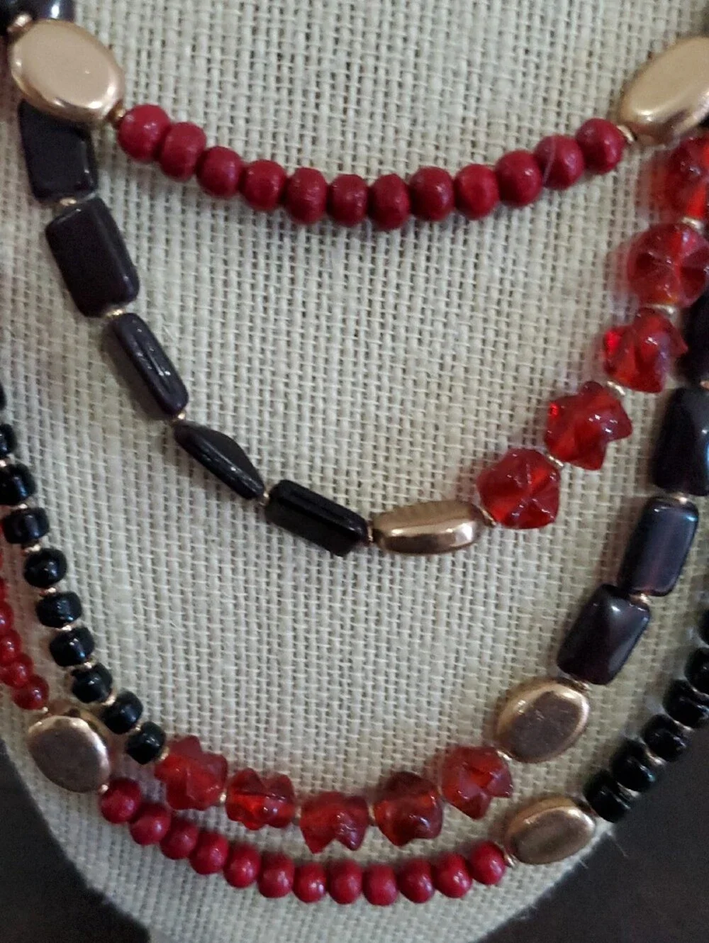 Double -Strand Red & Black Beaded Necklace Drama Sophisticated Classic Bold NWT
